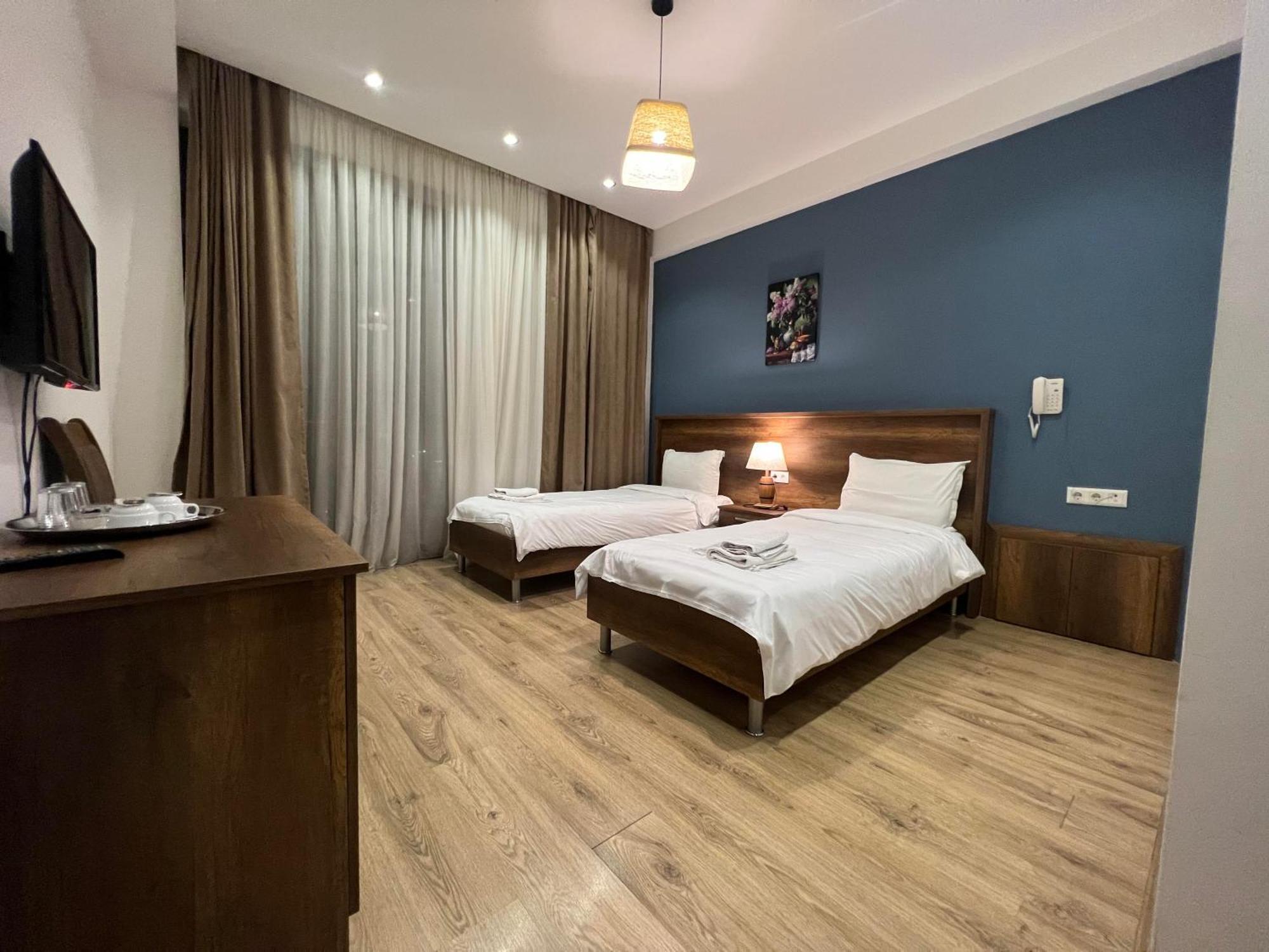 Hotel King Tom Tbilisi Exterior foto