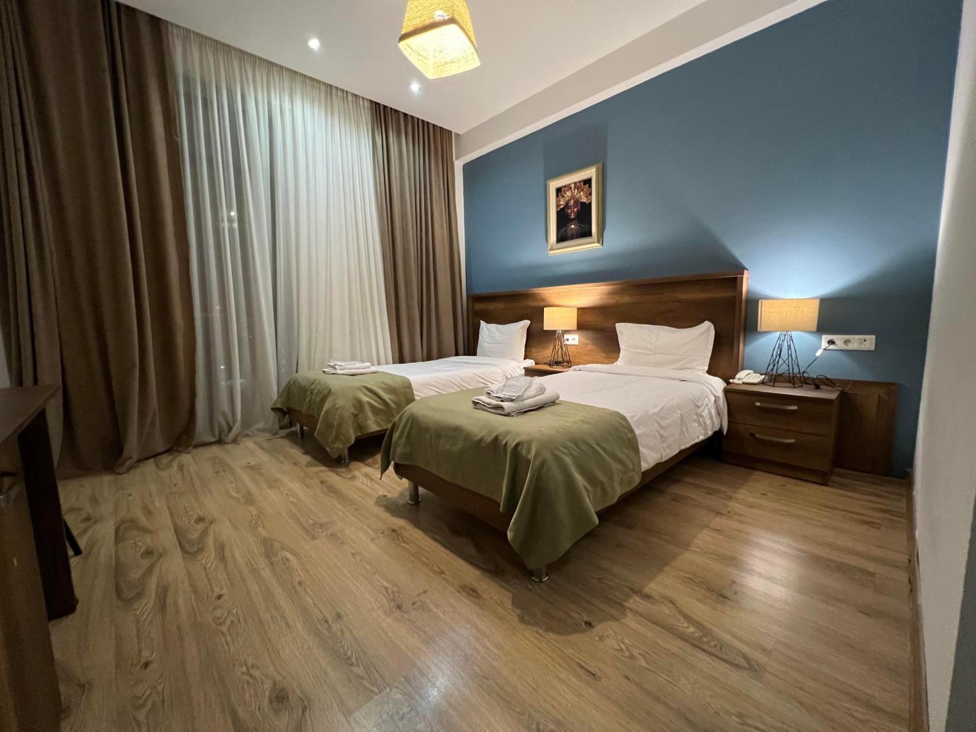 Hotel King Tom Tbilisi Exterior foto