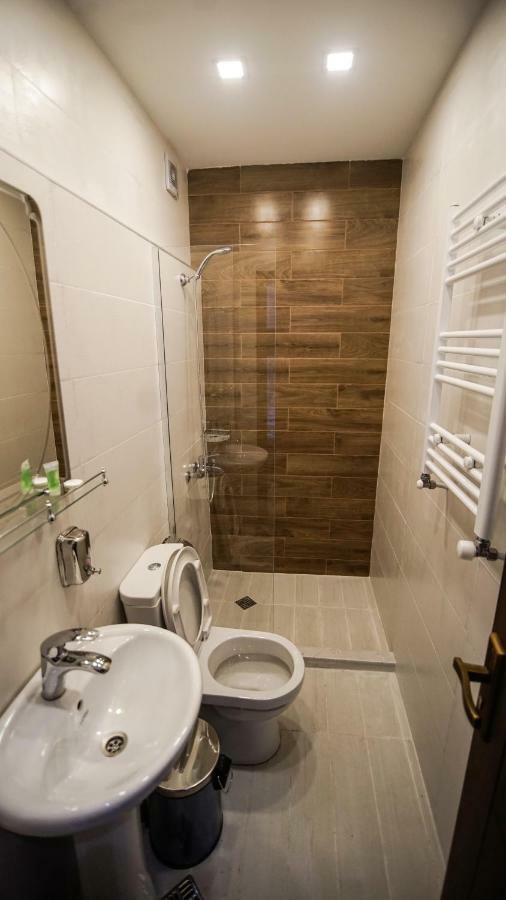 Hotel King Tom Tbilisi Exterior foto